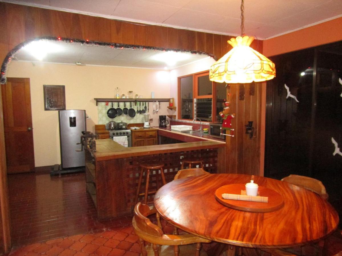 Casa Aquiares Lodge Posada Rural Турриальба Экстерьер фото